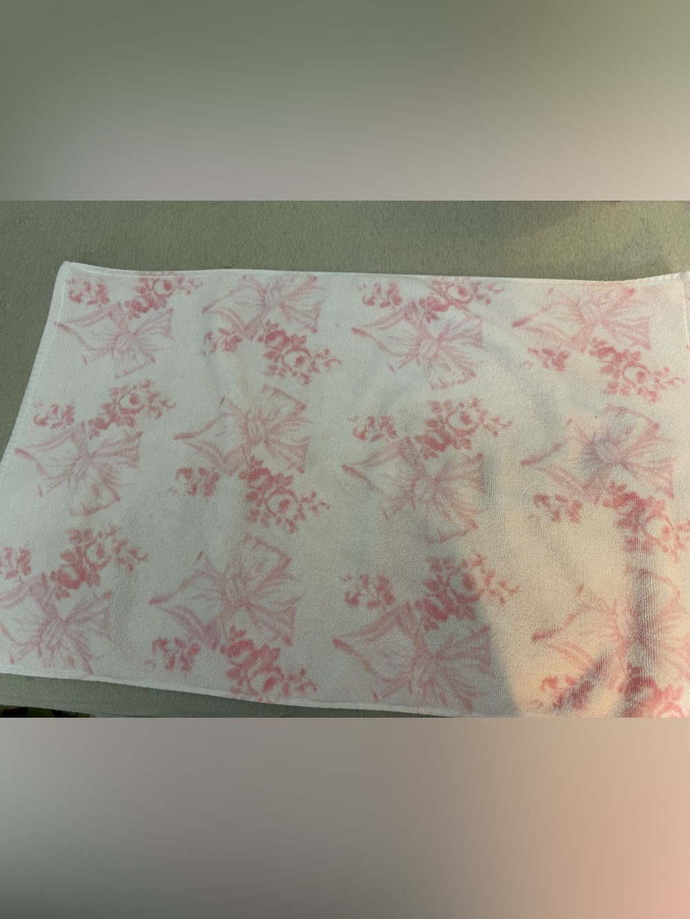 NEW WITHOUT TAGS LOVESHACKFANCY BOW TOWEL